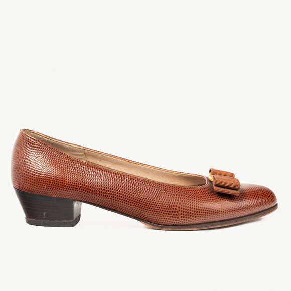 Salvatore Ferragamo Boutique Lillaz Tan Lizard-Embossed Bow Pumps - Picture 1 of 10